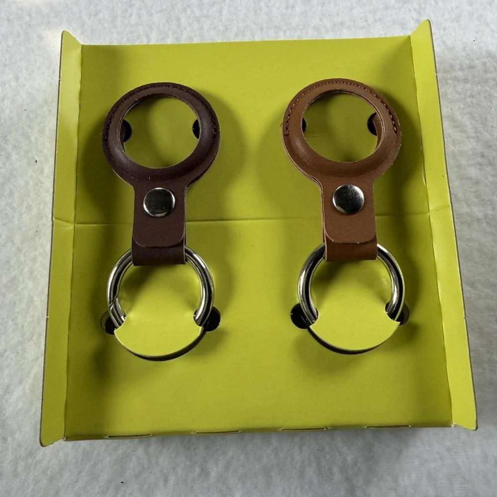 Onn. Holder with Carabiner-Style Ring for Apple AirTag, Vegan Leather, 4 Count
